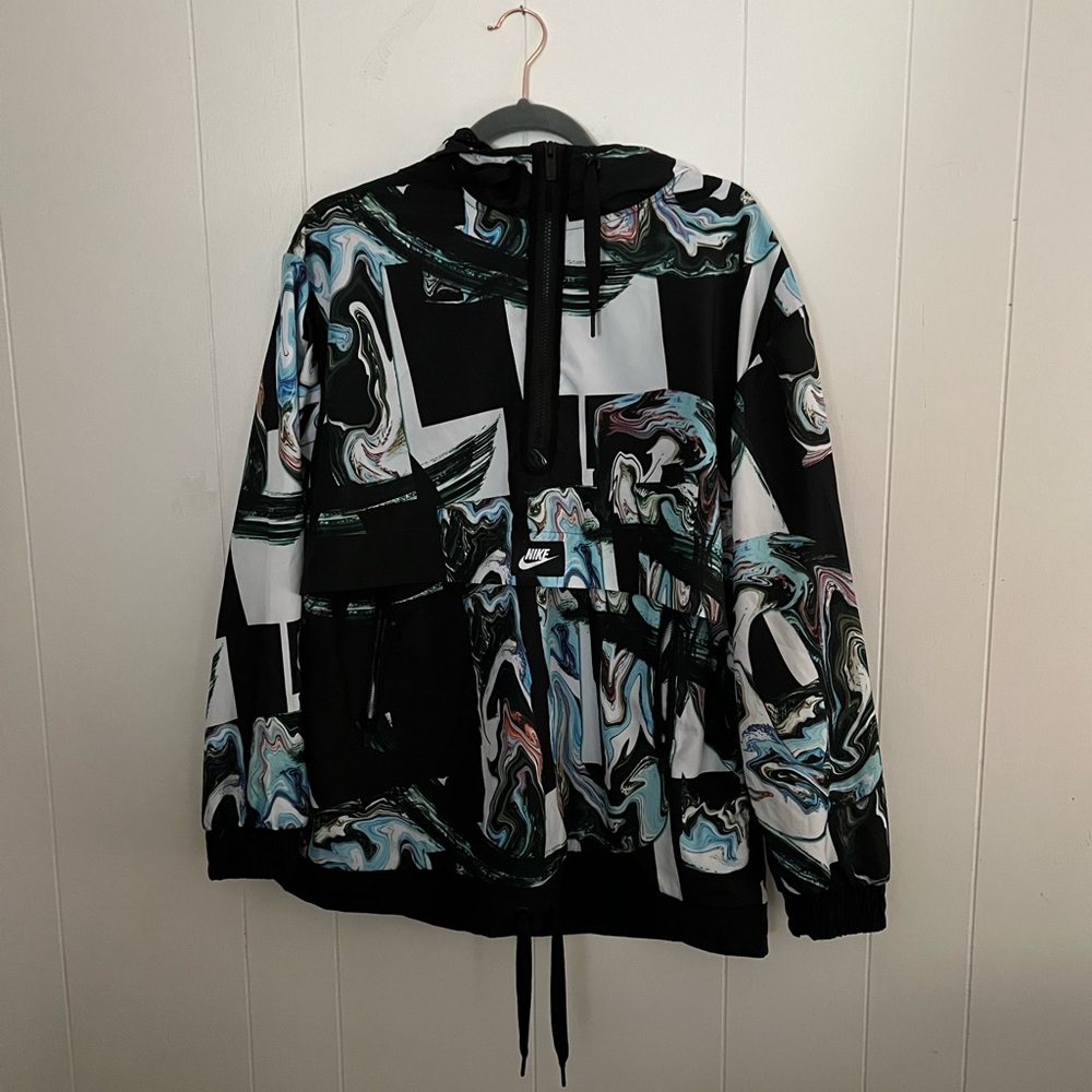 Nike windbreaker